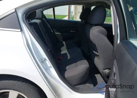 2016 Chevrolet Cruze Limited 1Lt Auto z USA, uszkodzony, nr VIN 1G1PE5SB9G7169908